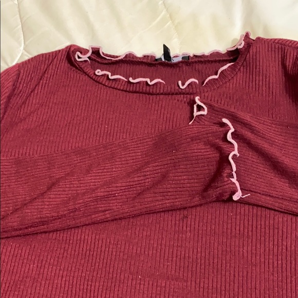 Burgundy crop top - Picture 2 of 2